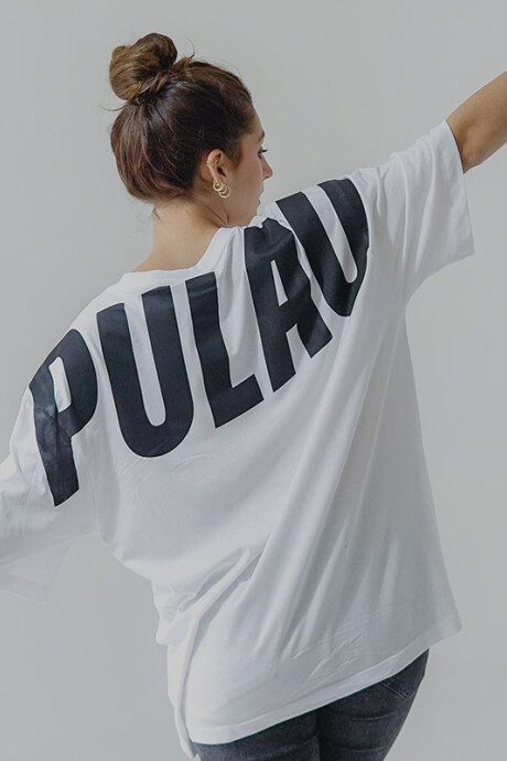 Remera Pulau Boxy Back Blanco