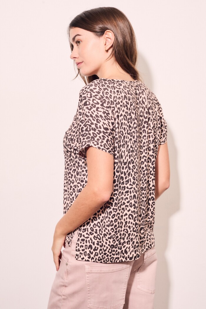 Remera Animal Print Rosa