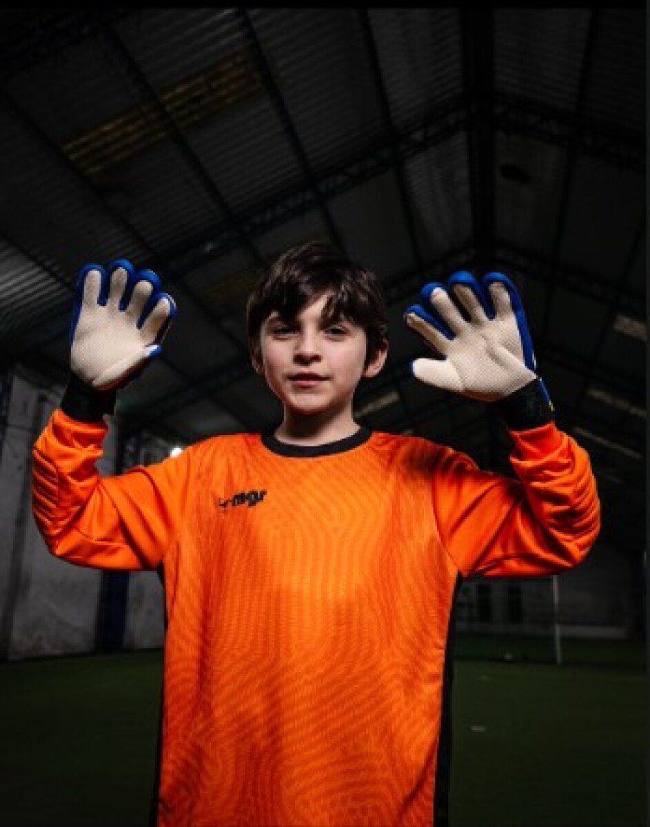 PROMO NIÑO equipo golero + guantes 
