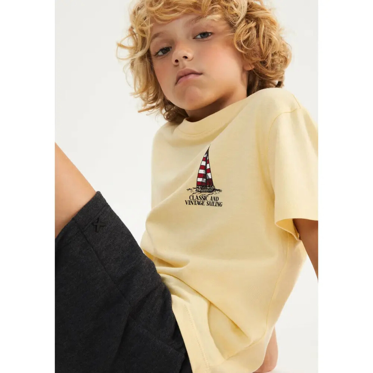 CAMISETA MM MASC - AMARELO CLARO 