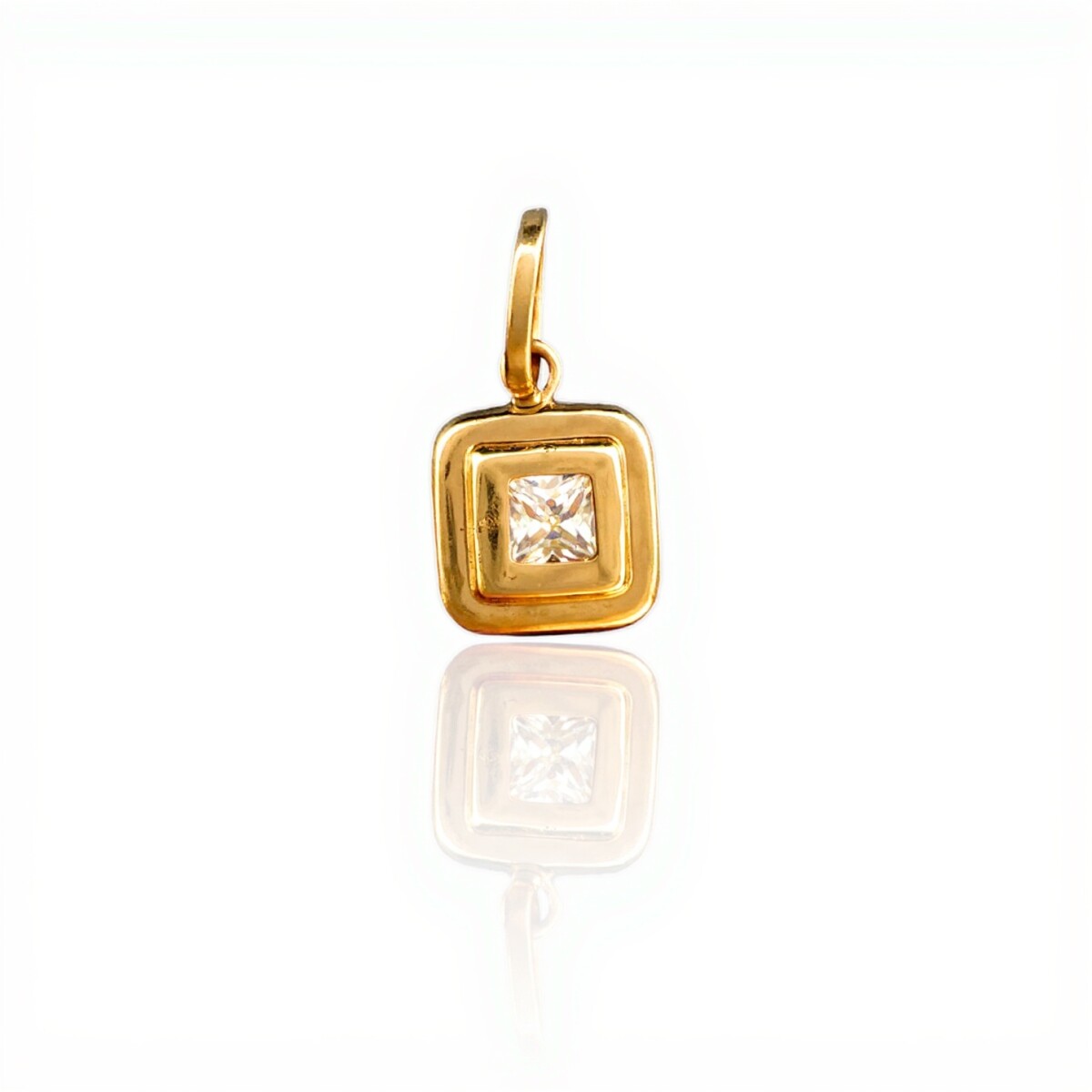 Dije Cuadrado-Oro bajo-Piedra Zirconia-CP8542 - conpiedra 