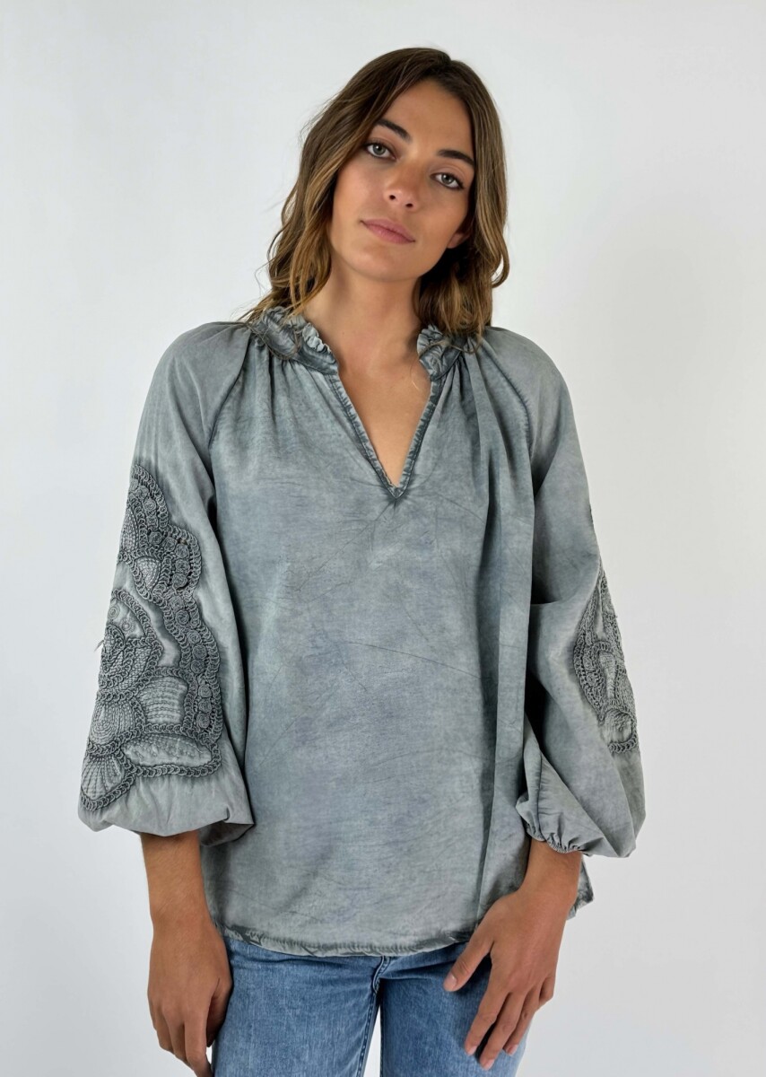 BLUSA ORIONIS - GRIS 