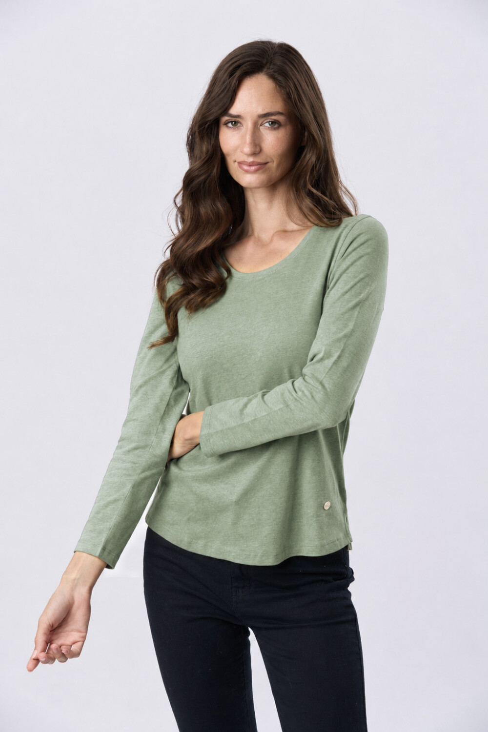 REMERA BÁSICA DE ALGODÓN Verde oscuro