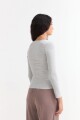 Remera m/l acanalada cuello a la base GRIS MELANGE
