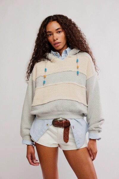 BUZO CON CAPUCHA CAMP CRUSH Gris
