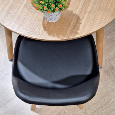 Silla Eames Diseño Tulip con Asiento Alcolchado y Patas de Madera - Negro Silla Eames Diseño Tulip con Asiento Alcolchado y Patas de Madera - Negro