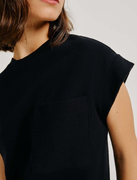 VESTIDO BÁSICO FEMENINO MANGA CORTA CON BOLSILLO NEGRO