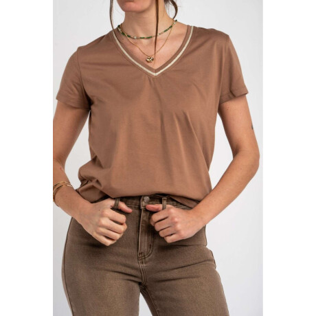 Remera Escote V Algodón Mocha