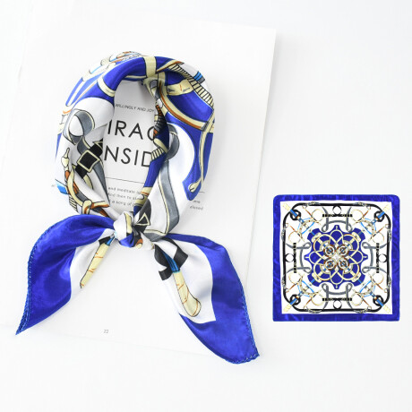 Pañuelo De Seda Chico Azul Y Blanco