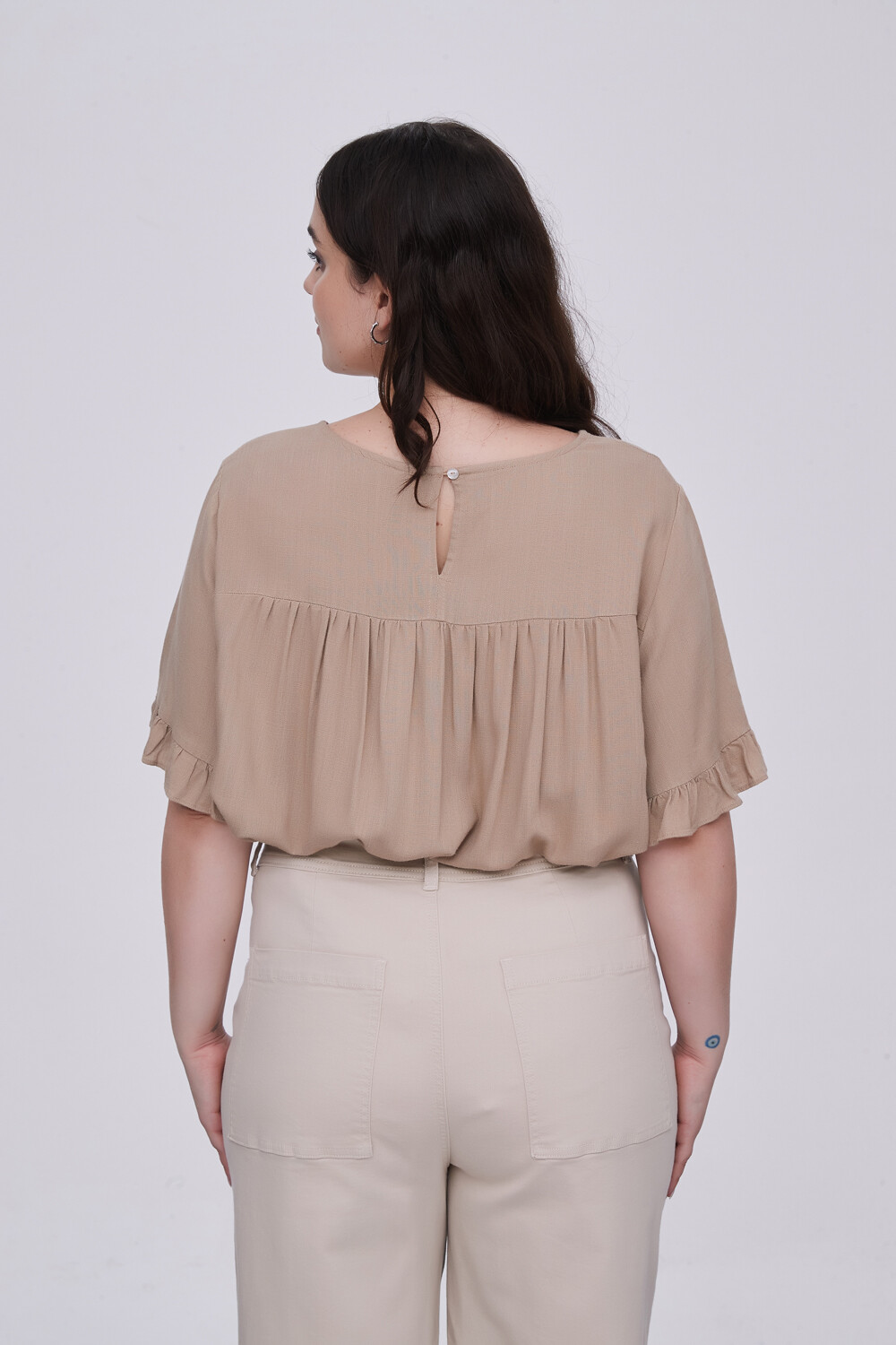 Blusa Abbas Beige Oscuro