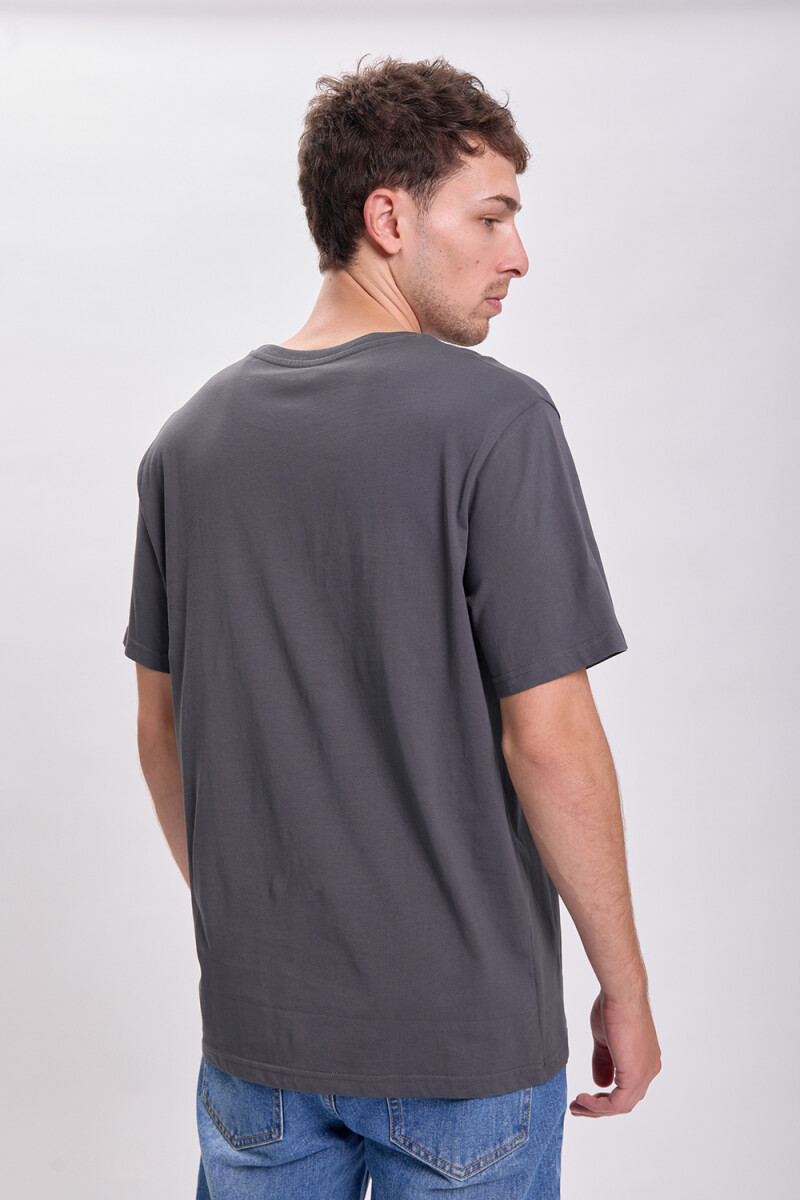 Remera estampa Space Gris Oscuro