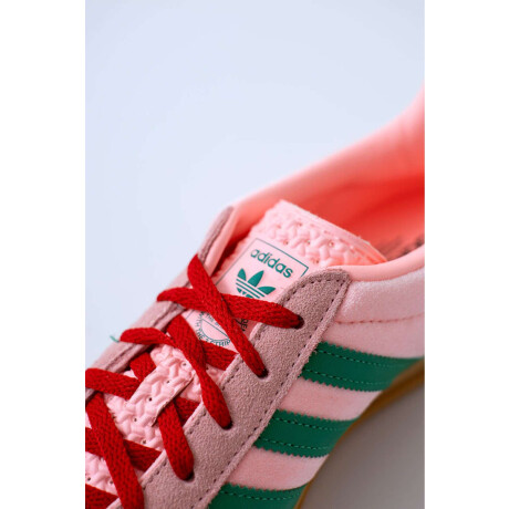 Champion Gazelle Pink