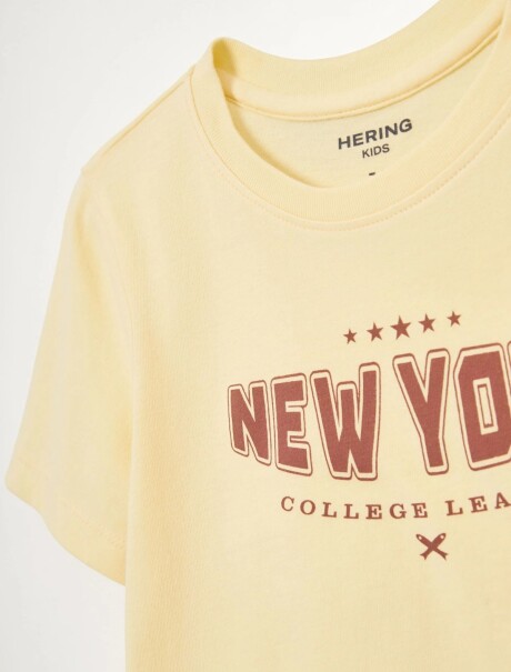 CAMISETA BÁSICA INFANTIL CON ESTAMPA AMARILLO
