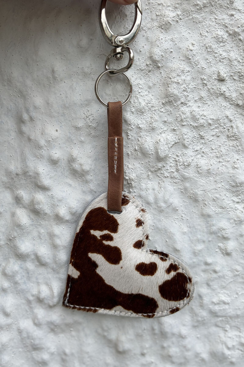 Llavero love - Pelo vaca 