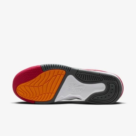 Bota Nike Jordan Hombre Max Aura 5 Wht/Vvd Orng S/C