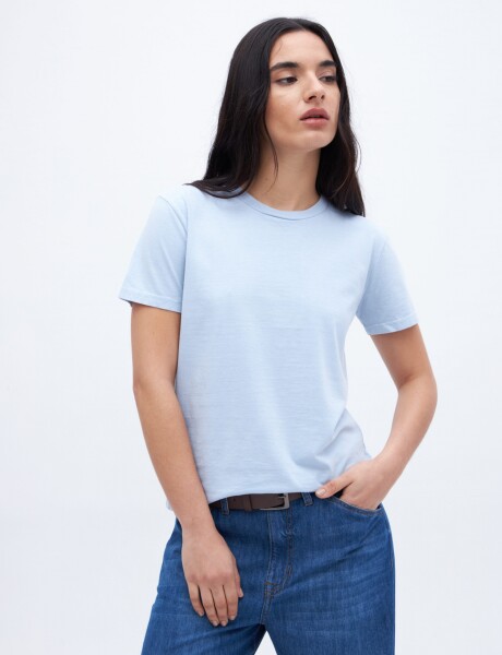 Remera Anette Celeste