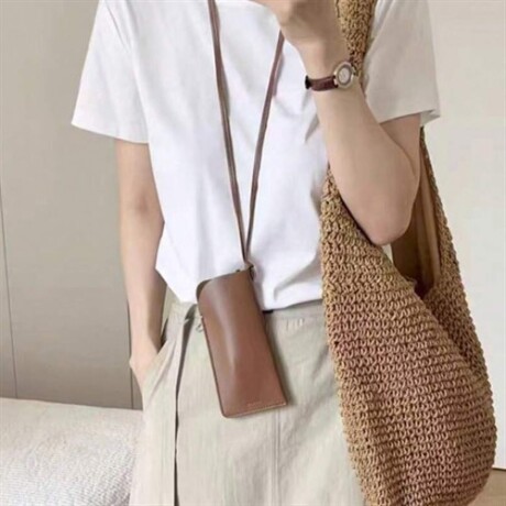 Estuche colgante para lentes cuerina Marron