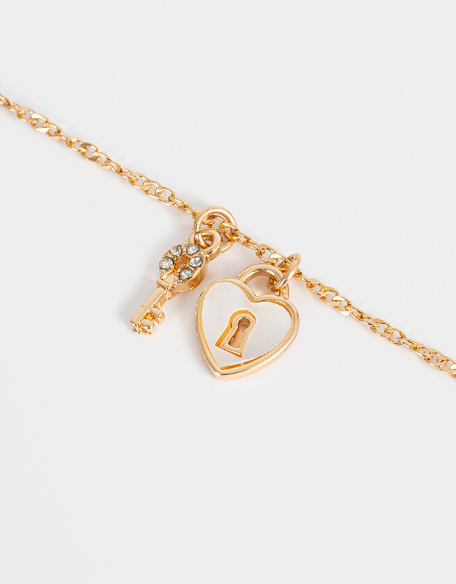 Cadena Corta con Dije Con corazón Cadena Corta Con Corazón - Dorado