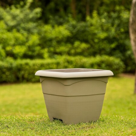 MACETA CUADRADA 11 LITROS BEIGE REF 0810 ARENA