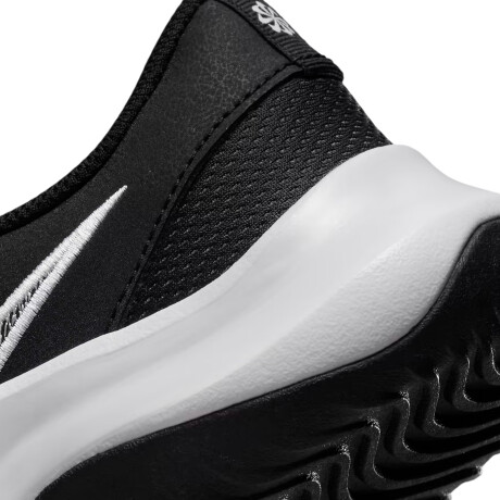 Championes Nike M Legend Essential 3 Nn Black