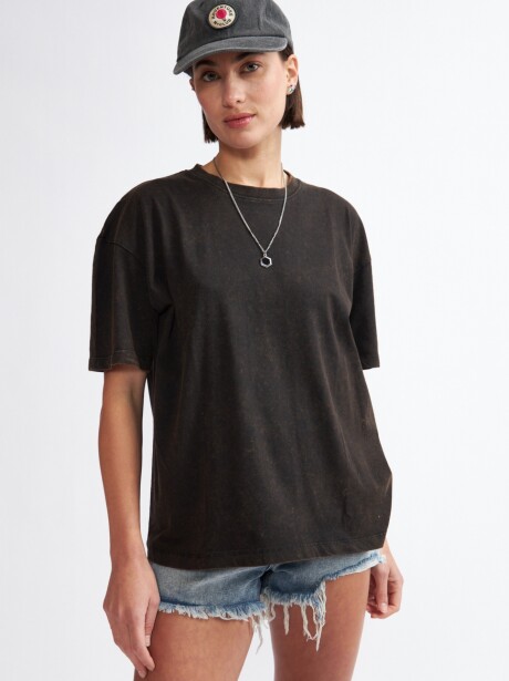REMERA ANÍS NEGRO