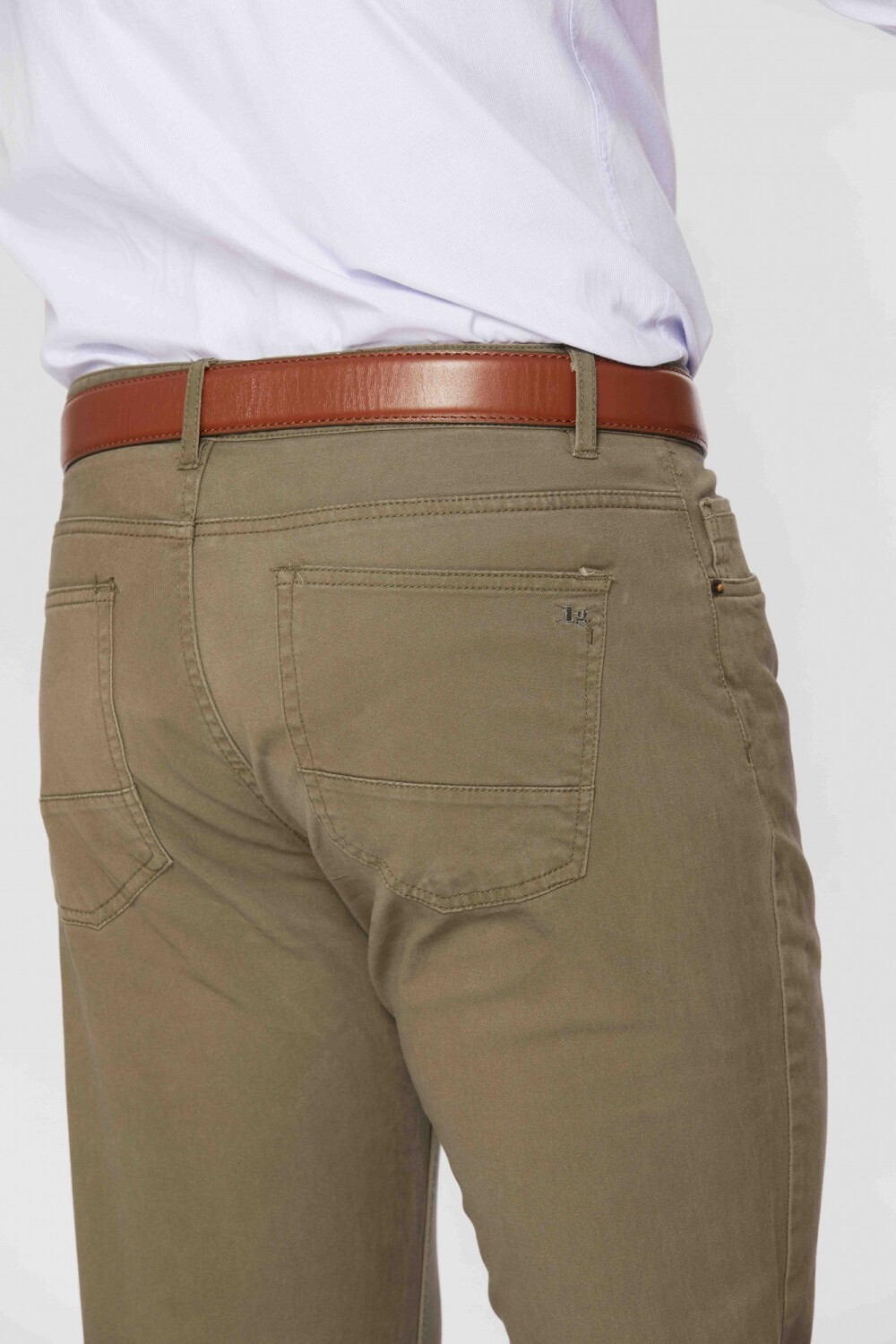 PANTALÓN 5 BOLSILLOS CON SPANDEX Verde