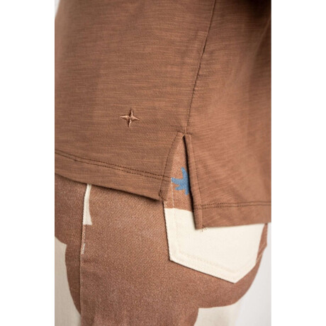 Remera Algod0n Falame Mocha