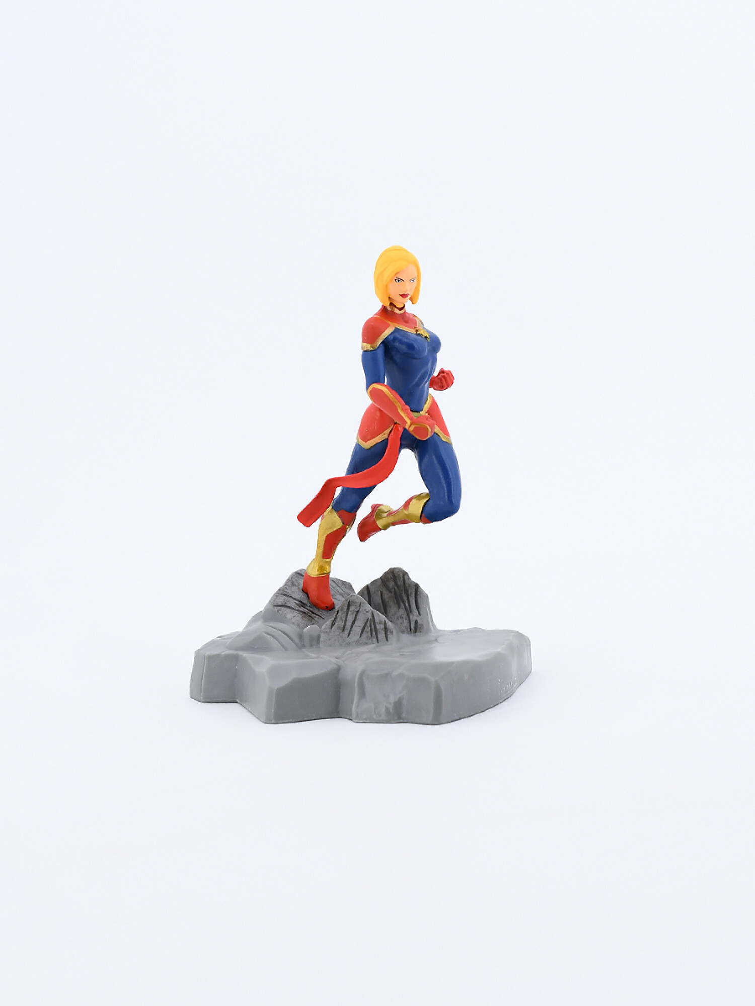MUNECO DE ACCION CAPITANA MARVEL MULTICOLOR Guapa