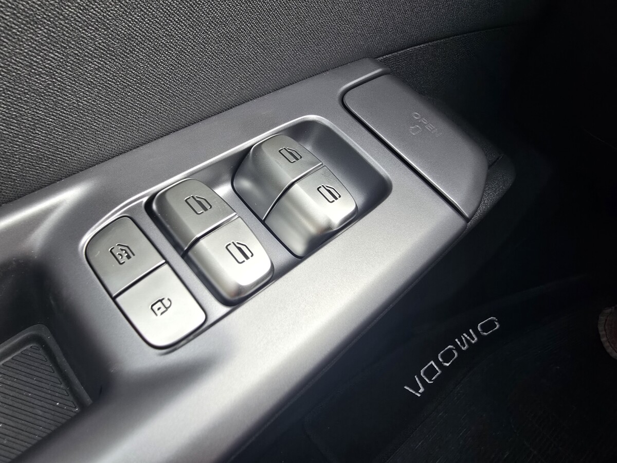 Omoda E5 Luxury Extra Full 2027 0KM | Permuta / Financia Omoda E5 Luxury Extra Full 2027 0KM | Permuta / Financia
