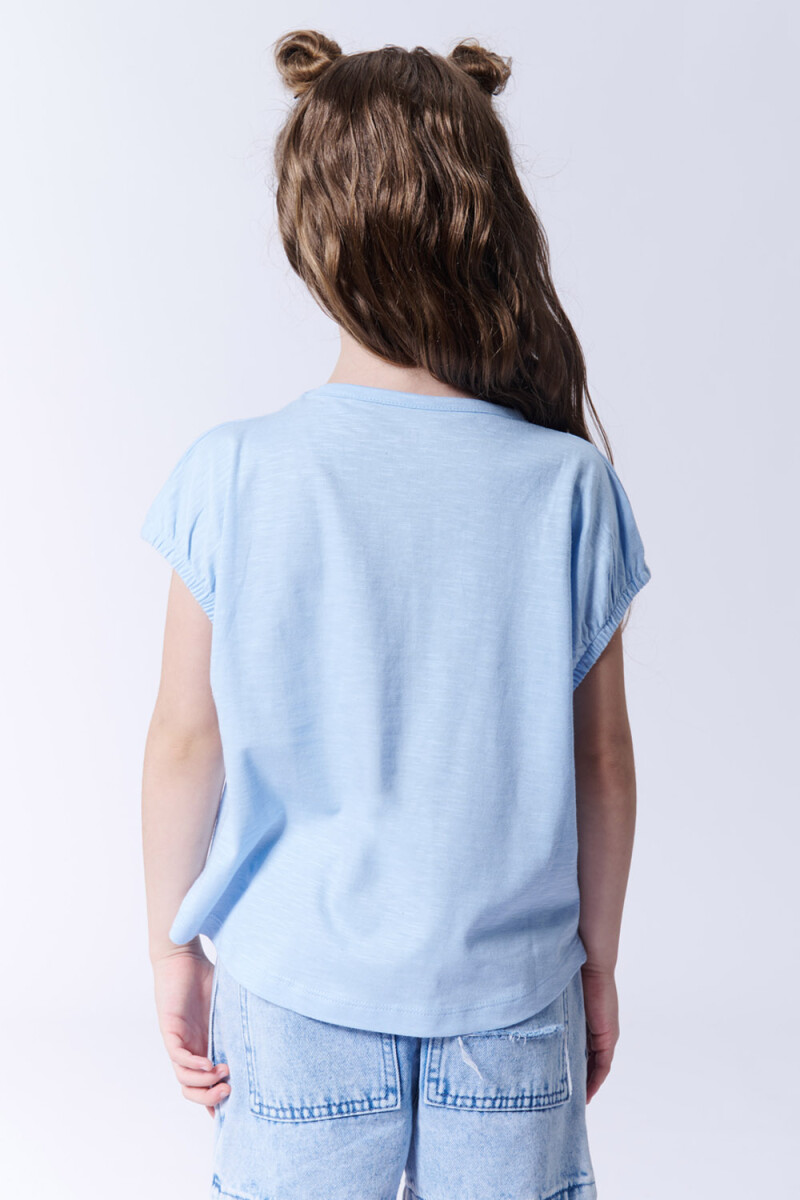 Remera crop Celeste