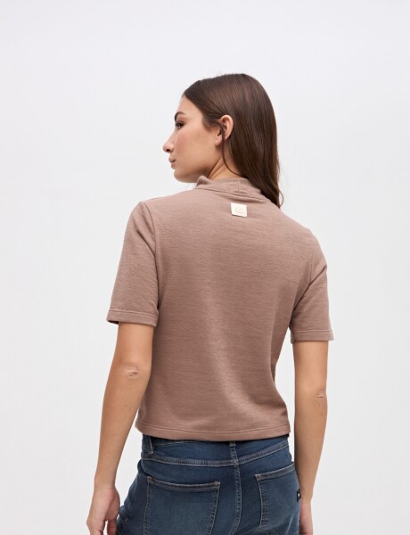 Remera Susanne Marrón