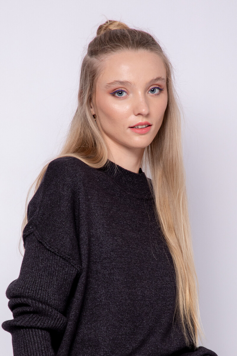 POLERA ATENEA Negro