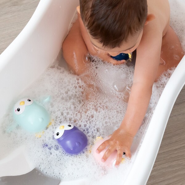 Pinguino Nadador Juguete A Cuerda Ducha Baño Niños Bebes Variante Color Azul