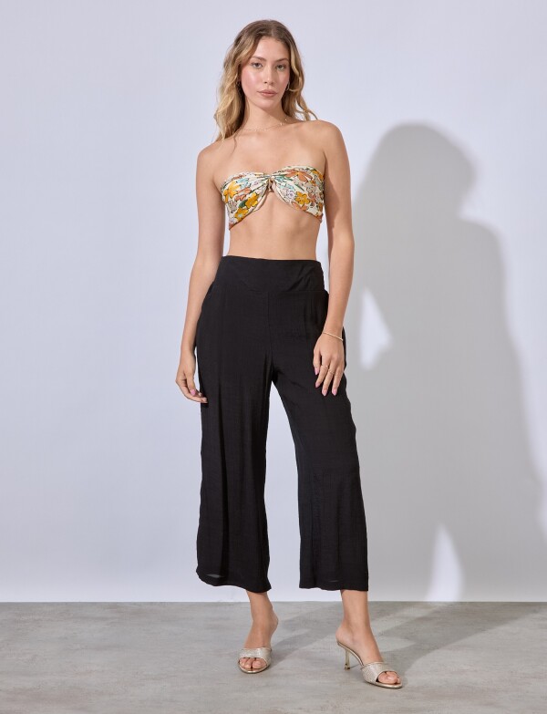 Pantalon Crop NEGRO