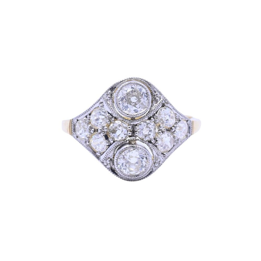 Anillo antiguo oro 18k con brillantes. Anillo antiguo oro 18k con brillantes.