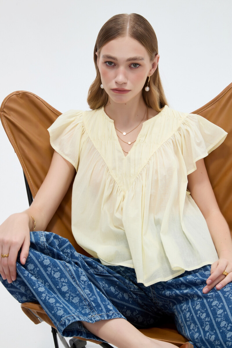 Blusa Glebe - Amarillo Palido 