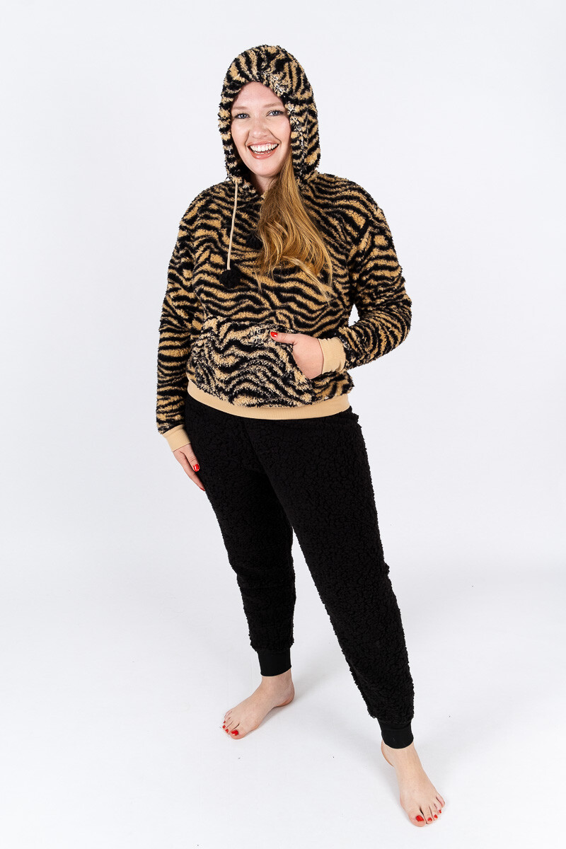 PIYAMA COMBINADO EN SHERPA ANIMAL PRINT C/NEGRO
