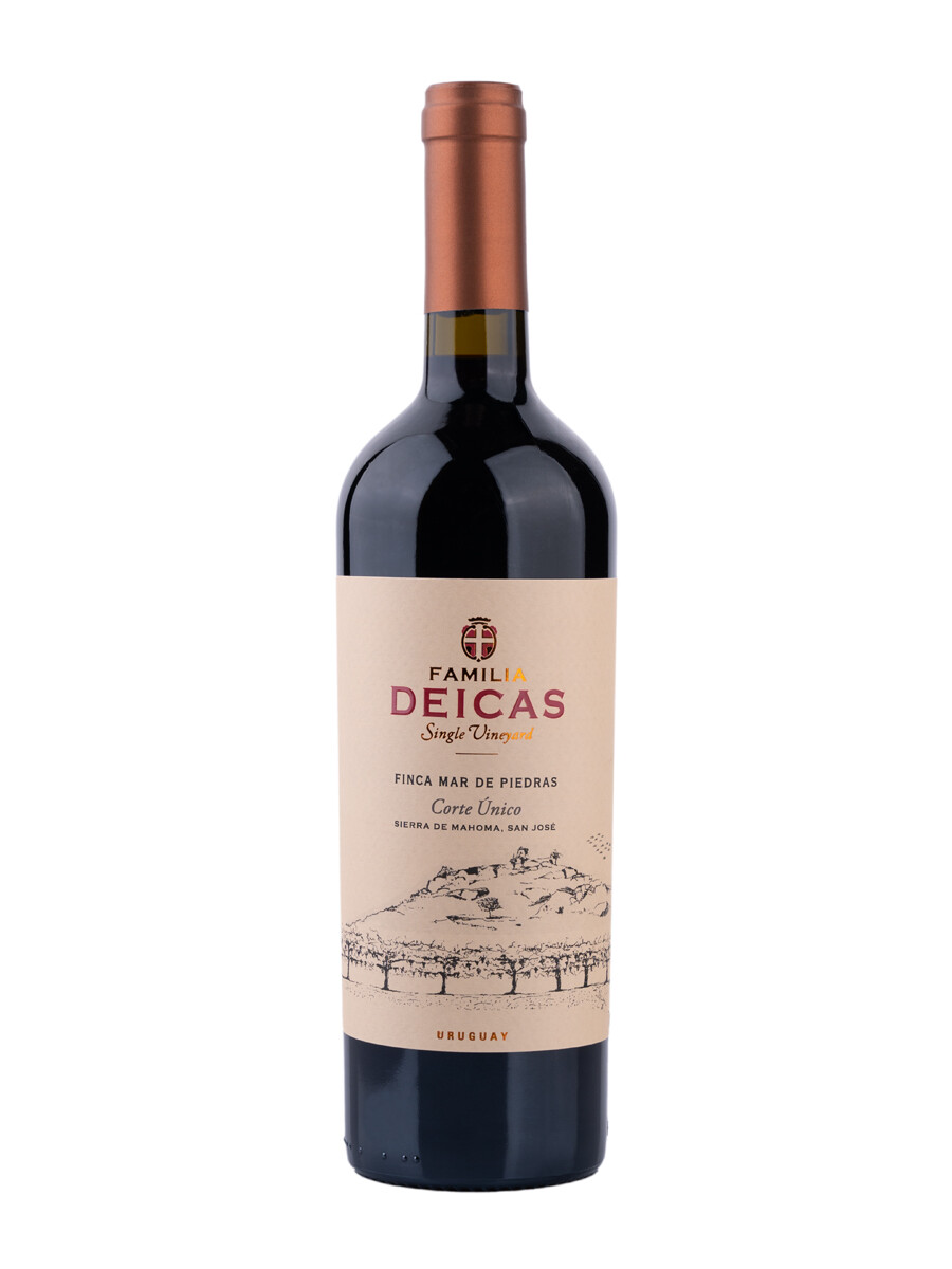 Vino Familia Deicas Single Vineyard Sierra De Mahoma Corte Único 750 ml Vino Familia Deicas Single Vineyard Sierra De Mahoma Corte Único 750 ml