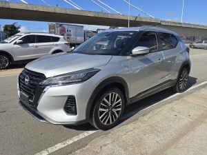 Nissan Kicks 1.6 Exclusive CVT| Permuta / Financia Nissan Kicks 1.6 Exclusive CVT| Permuta / Financia
