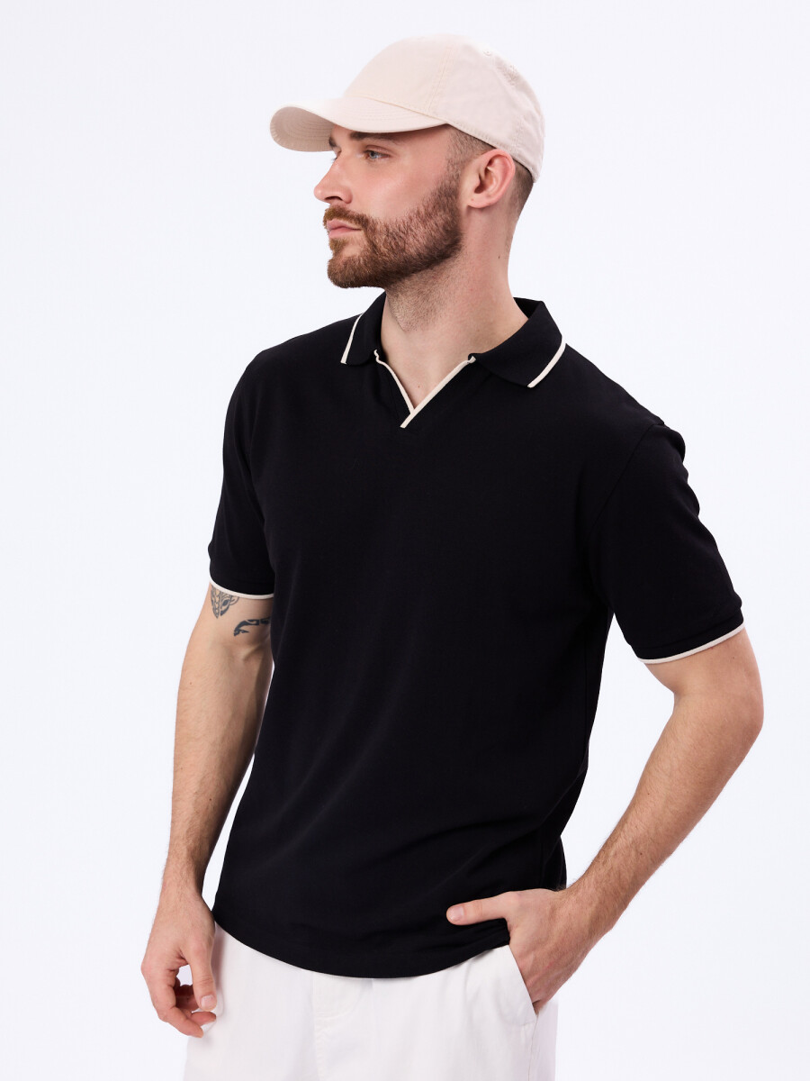 Remera m/c pique - negro 