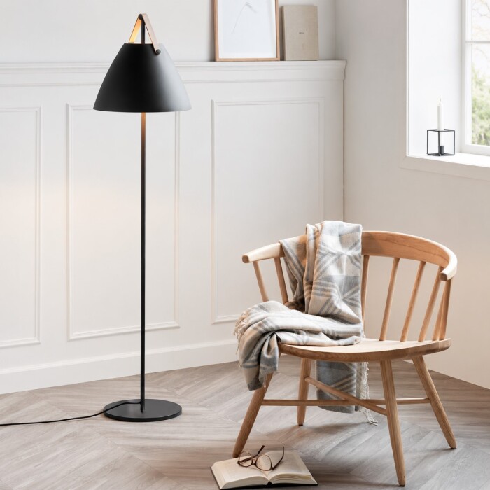 Luminaria de Pie Lars Black