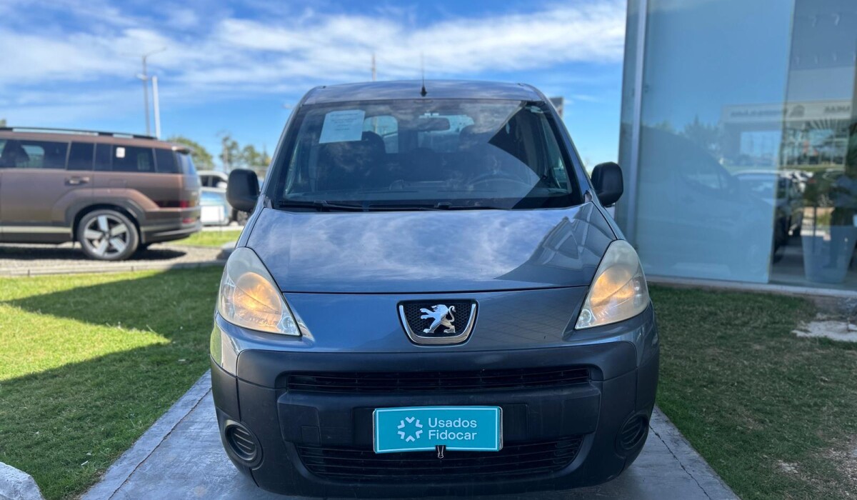 Peugeot Partner B9 5 Plz. 2010 1.6 Peugeot Partner B9 5 Plz. 2010 1.6