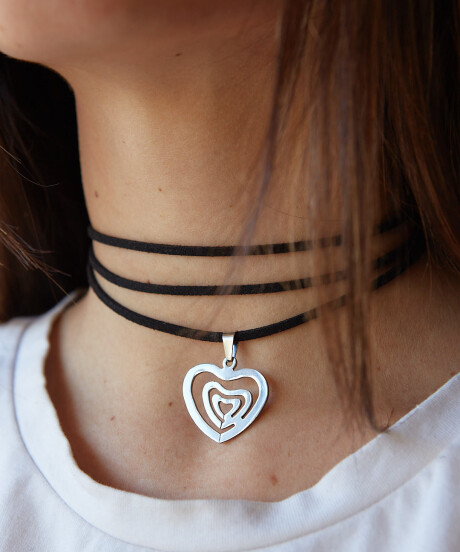 COLLAR LOVE ME MORE COLLAR LOVE ME MORE