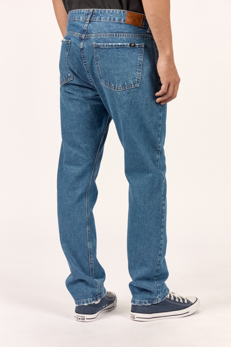 JEAN STRAIGHT OCEAN BLUE A-azul
