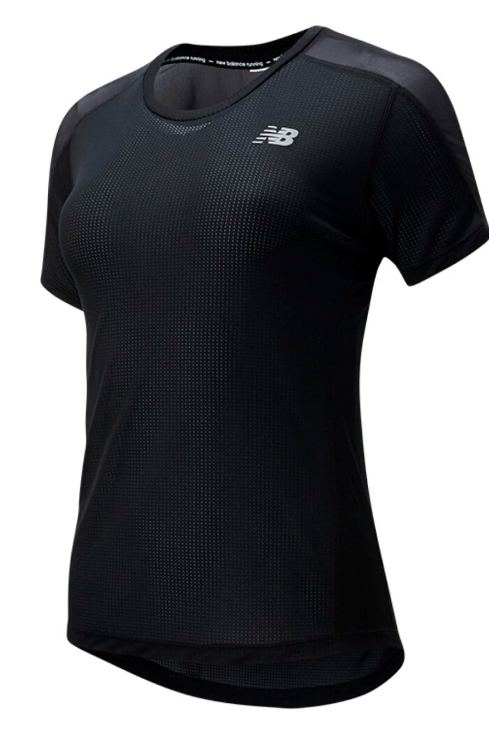 REMERA MUJER NEW BALANCE IMPT SS Negro