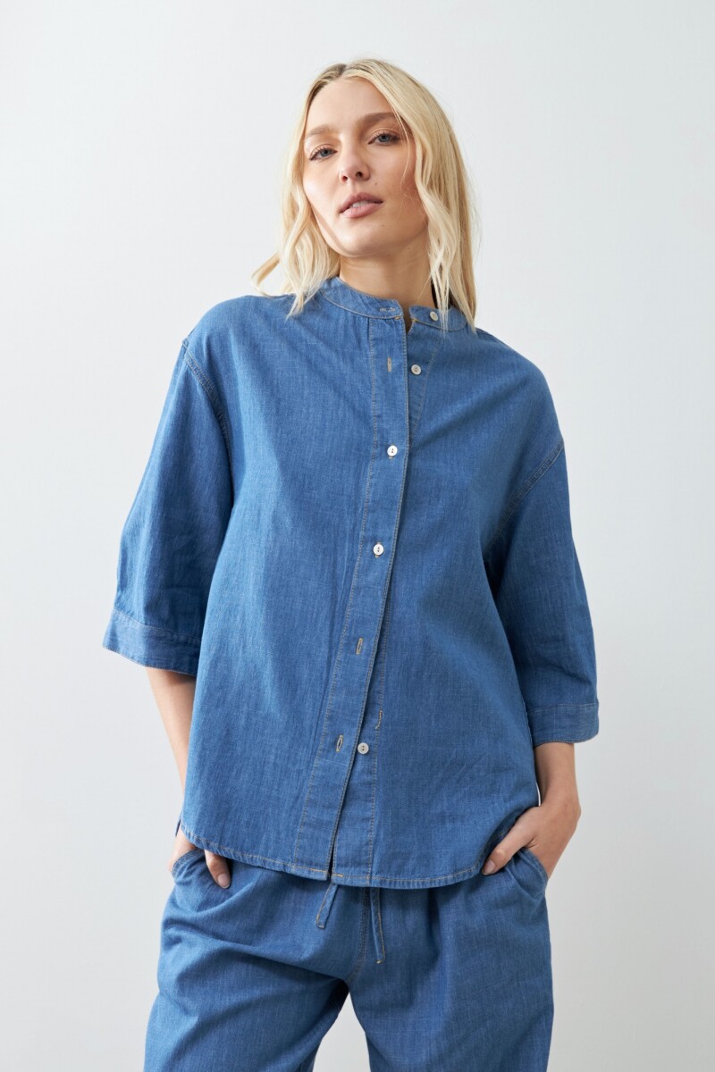 Camisa de jean cuello mao jean medio