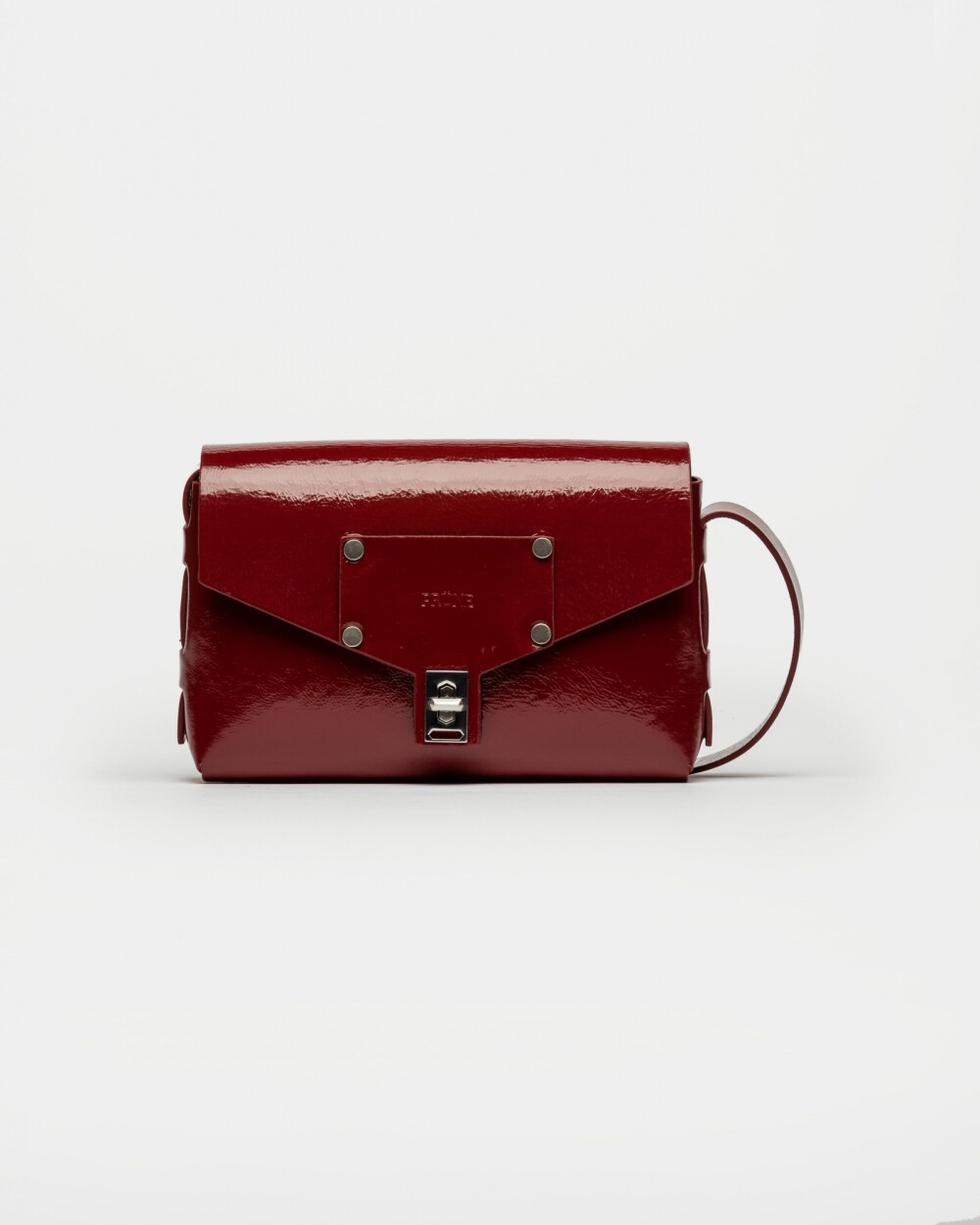 Bandolera Palma En Cuero Charol Arrugado Berry