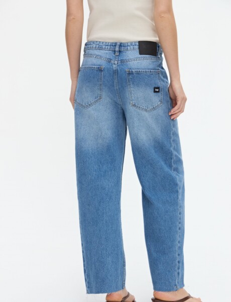 Jean Chiara Blue