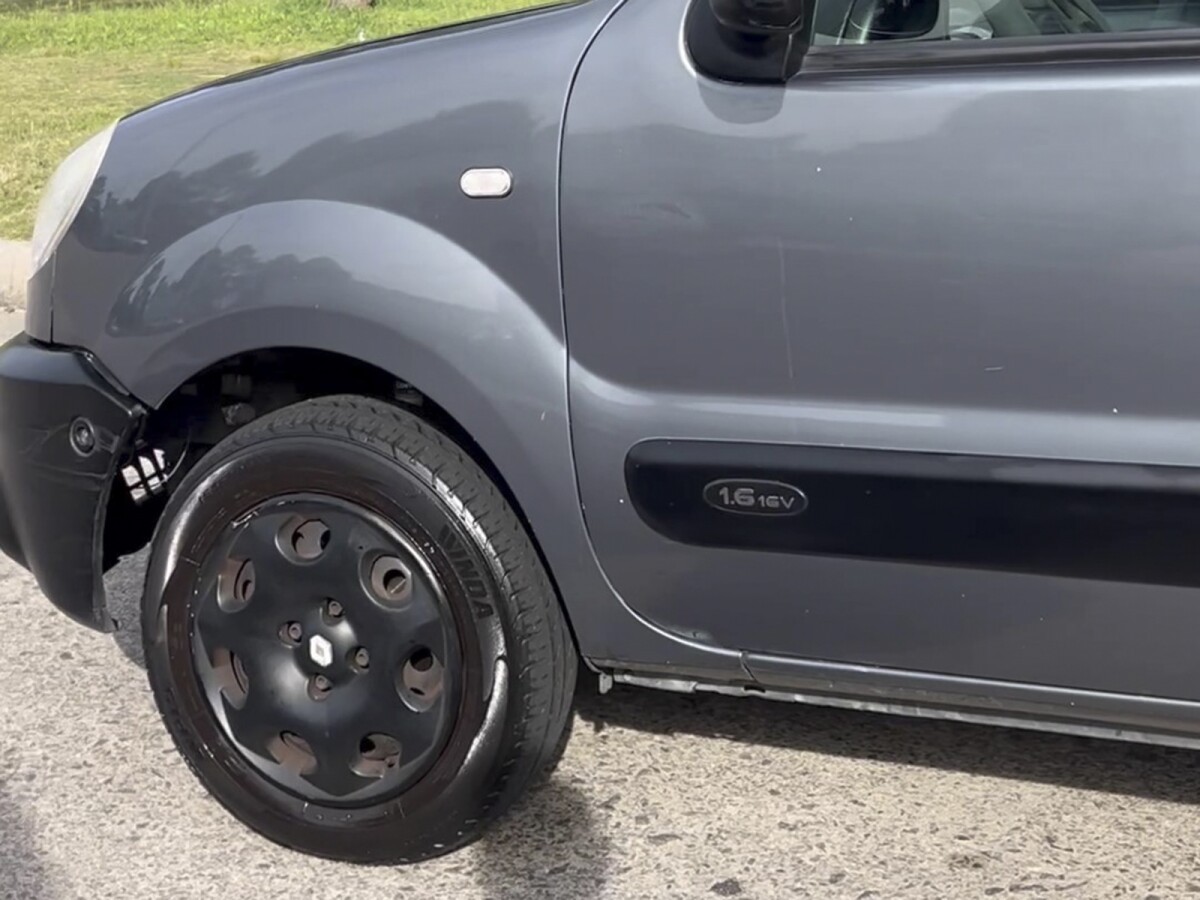 Renault Kangoo 2014 EXCELENTE ESTADO! | Permuta / Financia Renault Kangoo 2014 EXCELENTE ESTADO! | Permuta / Financia