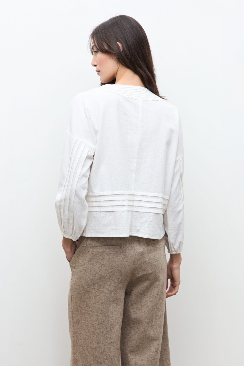 Blusa botones y alforzas blanco